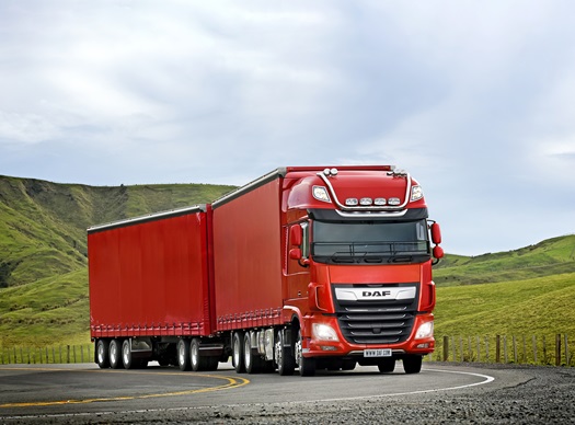 2021064-DAF-XF-FAD-8x4-Super-Space-Cab-PACCAR-MX-13