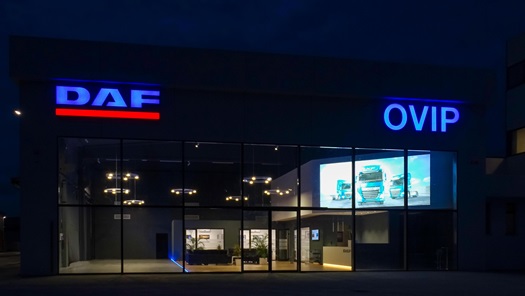 DAF Dealer Piacenza by night
