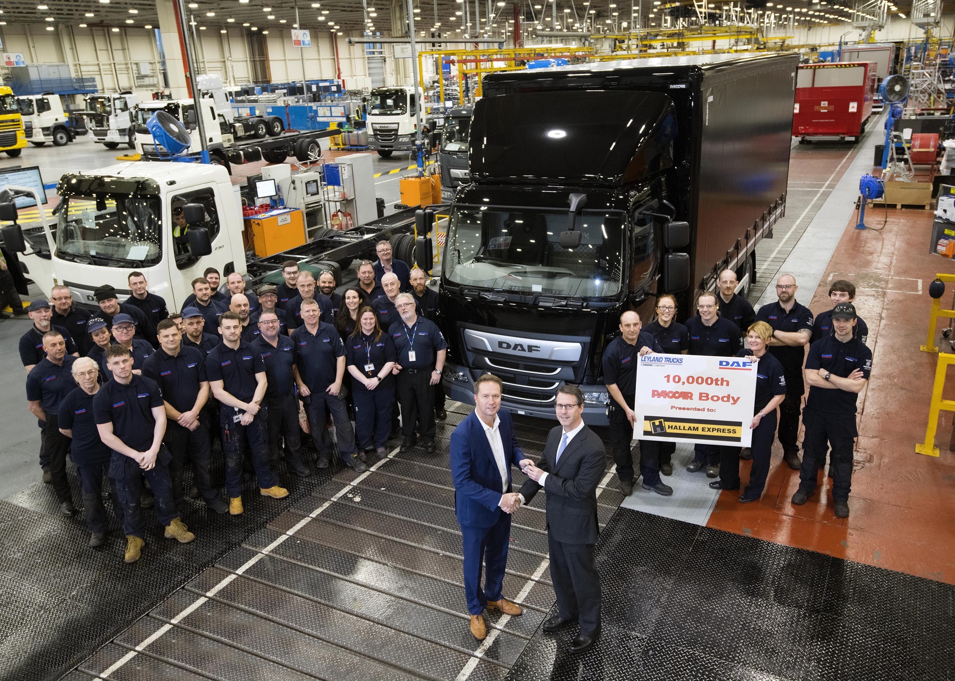 Hallam-Express-receives-keys-of-10000th-DAF-truck-with-as-factory-PACCAR-body